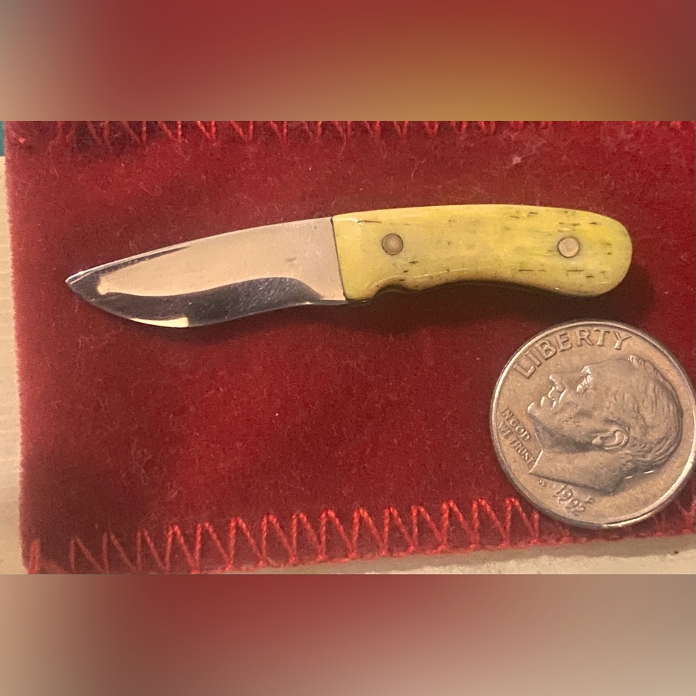 Handcrafted micro mini knife